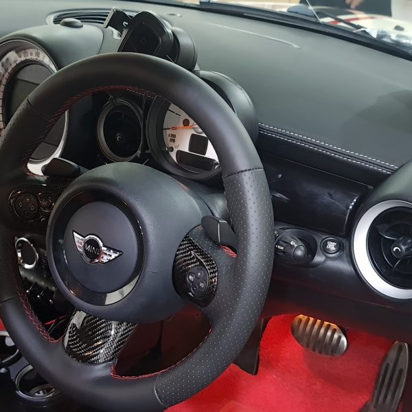 Mini r56 steering deals wheel