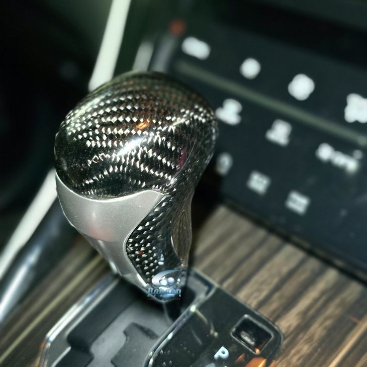 Toyota Harrier 2014-2018 carbon Fiber Gear Knob (core exchange required) - Image 2