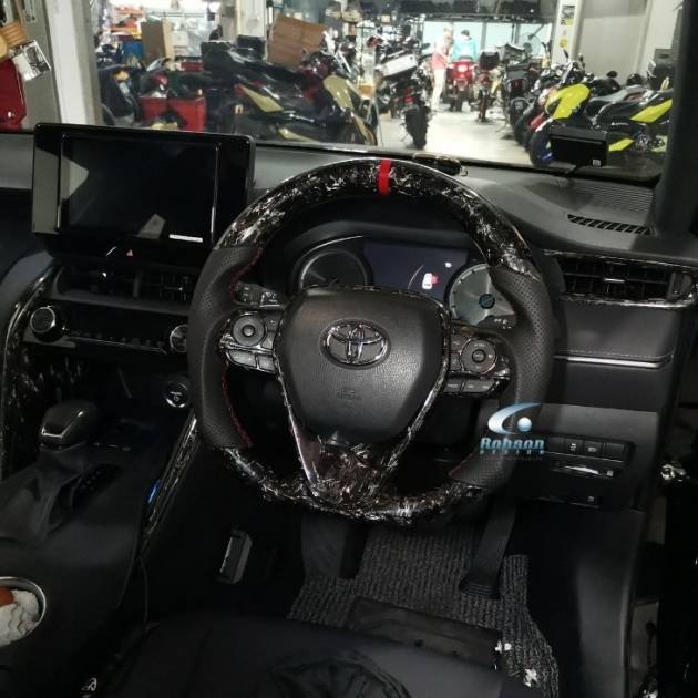 Toyota Harrier Hybrid 2025 Premium Forged Carbon Fiber Steering Wheel(core exchange required)