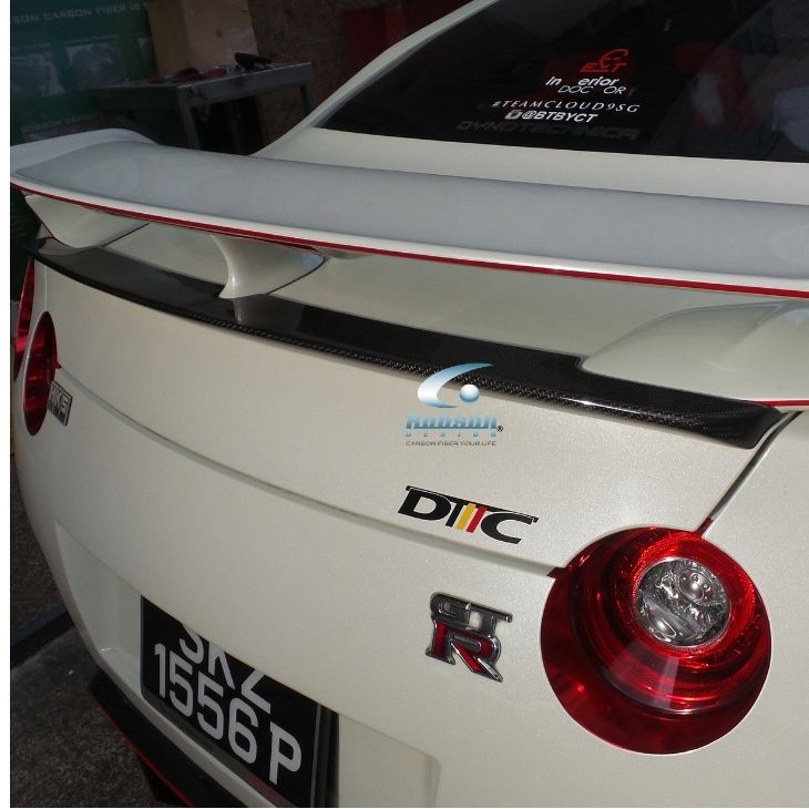 Nissan GTR-35 Premium Carbon Fiber Rear Boot Lip 2006-2015 - Image 2