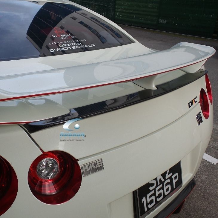 Nissan GTR-35 Premium Carbon Fiber Rear Boot Lip 2006-2015 - Image 4