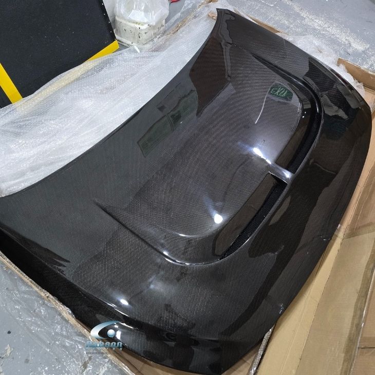 Hyundai i30 Premium Carbon Fiber Bonnet - Image 2