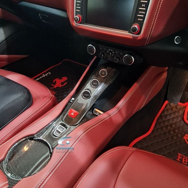 Ferrari California T Premium Plain Carbon Fiber Center Console Panel*2pcs*(core exchange required) - Image 2
