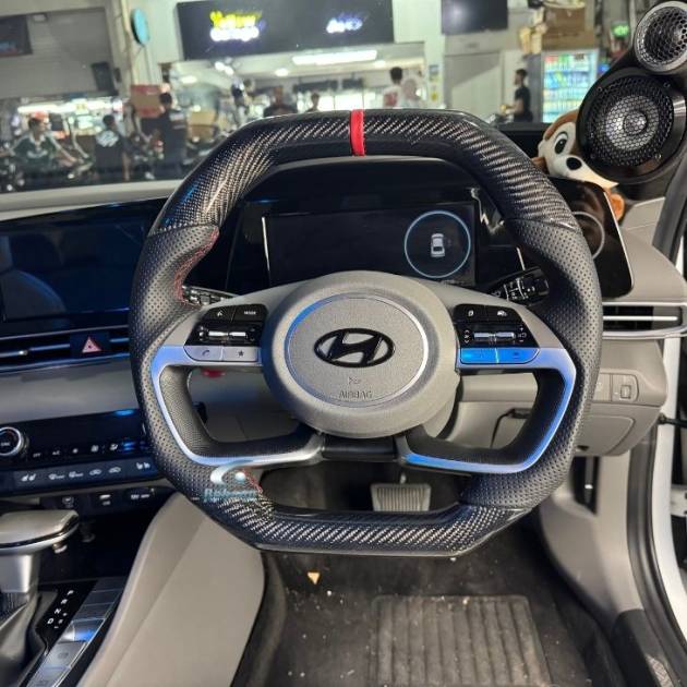 Hyundai Avante CN7 2020-2024 Premium Carbon Fiber Steering Wheel (core exchange required)