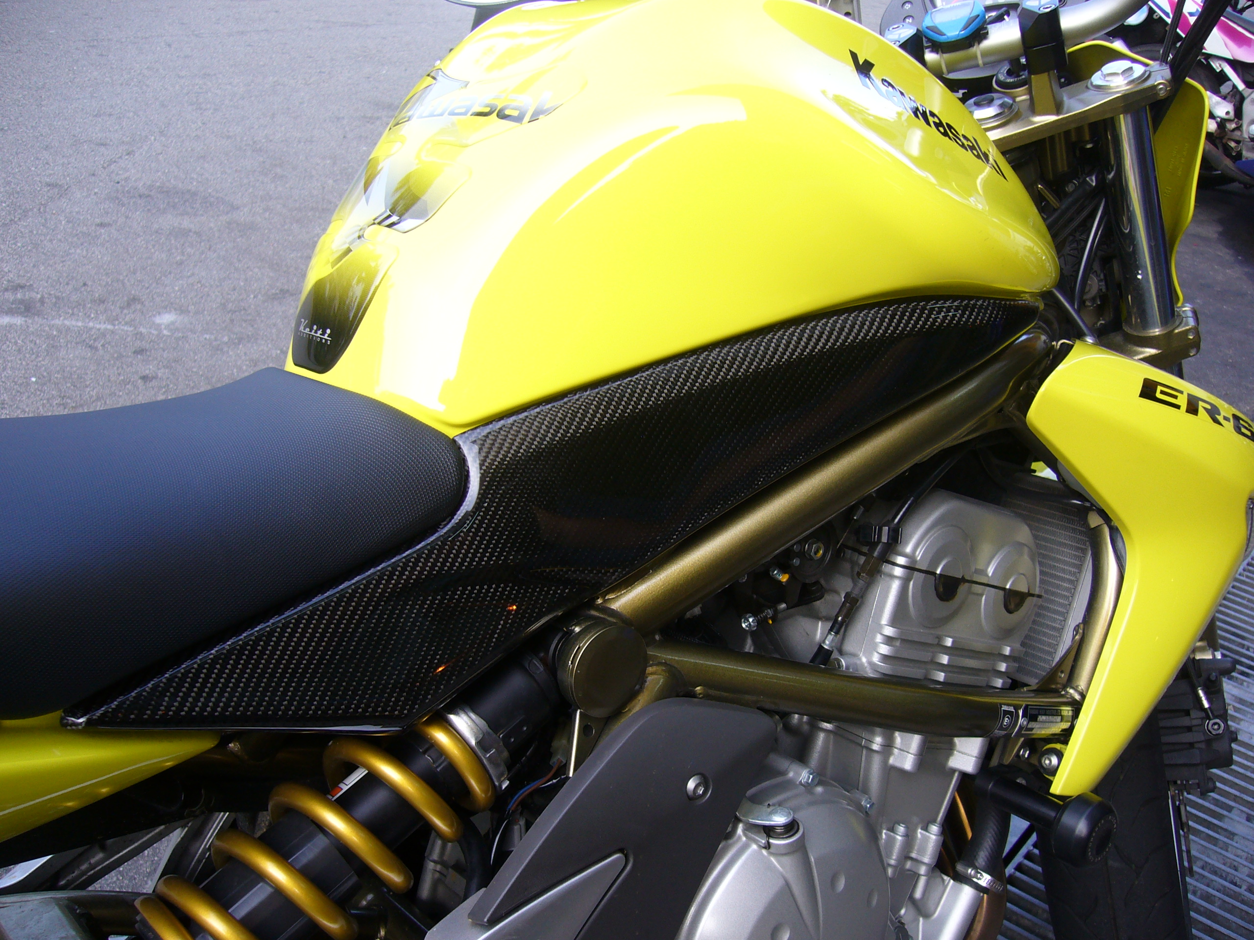 Motorcycle Kawasaki ER-6n - Image 3
